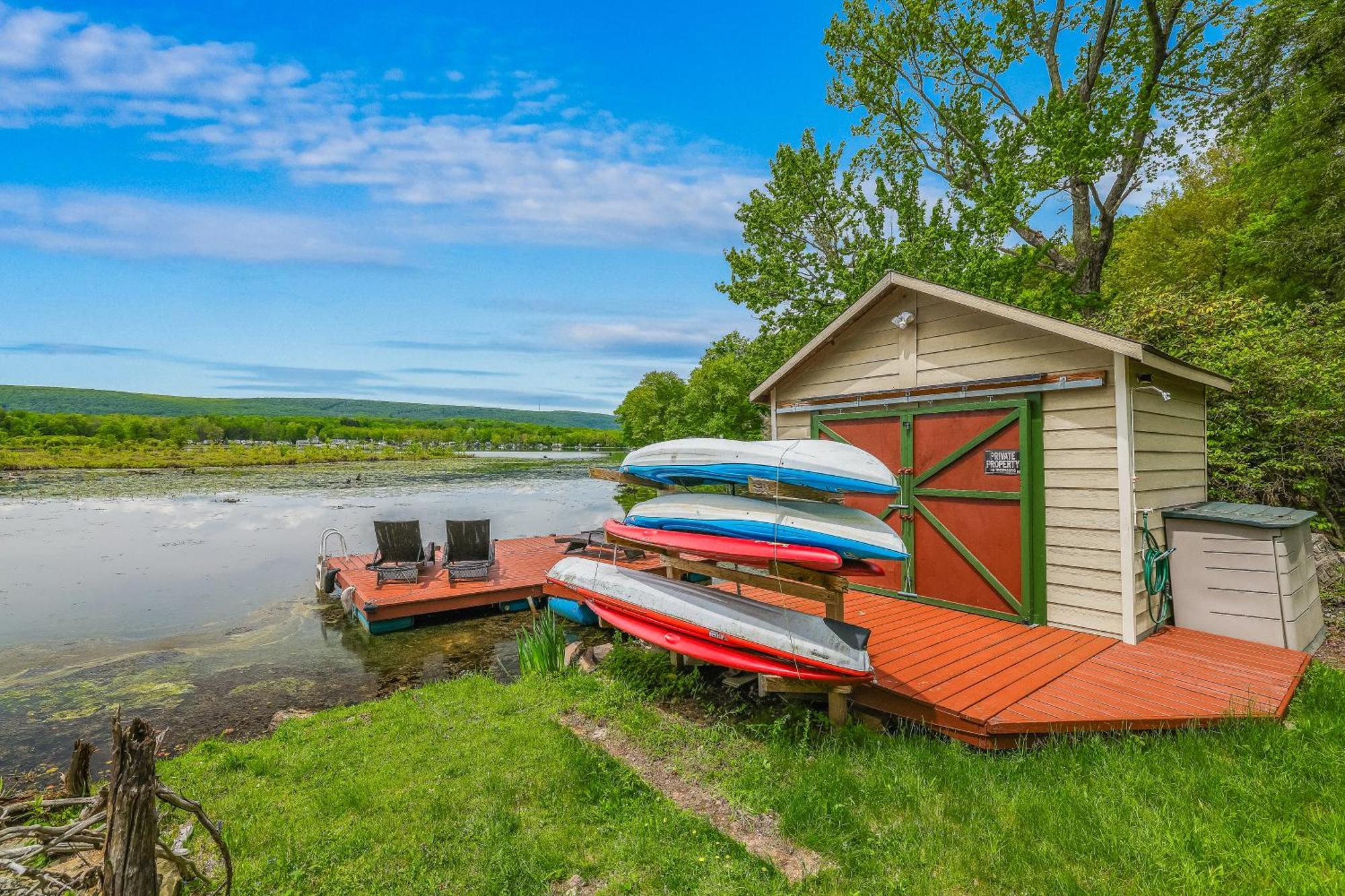 Lakefront A-Frame, Dock, Kayaks, Fire Place Lake Ariel Kültér fotó